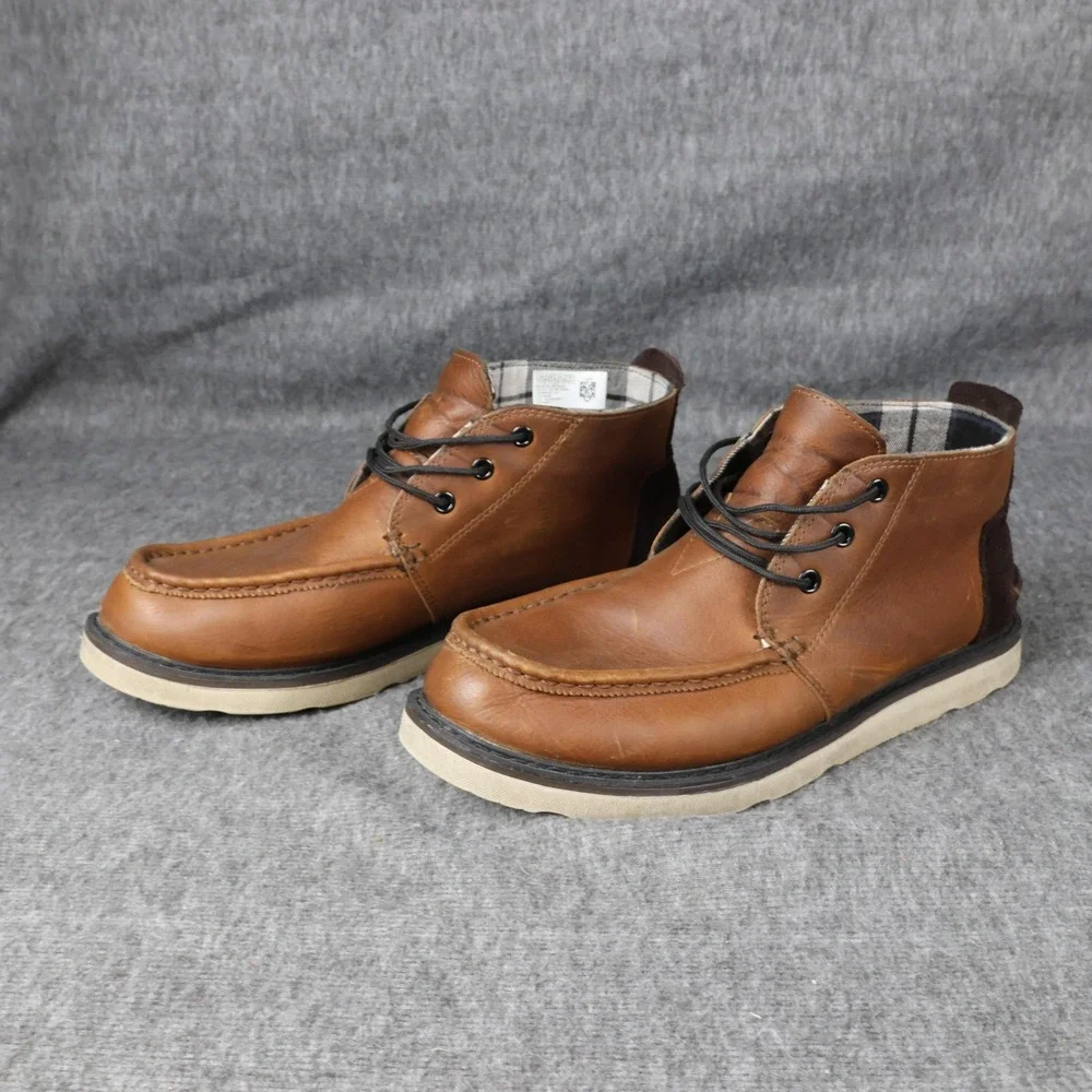 TOMS Boots Mens Size 10.5 Brown Leather Chukka Ankle Lace Up Plaid Lined